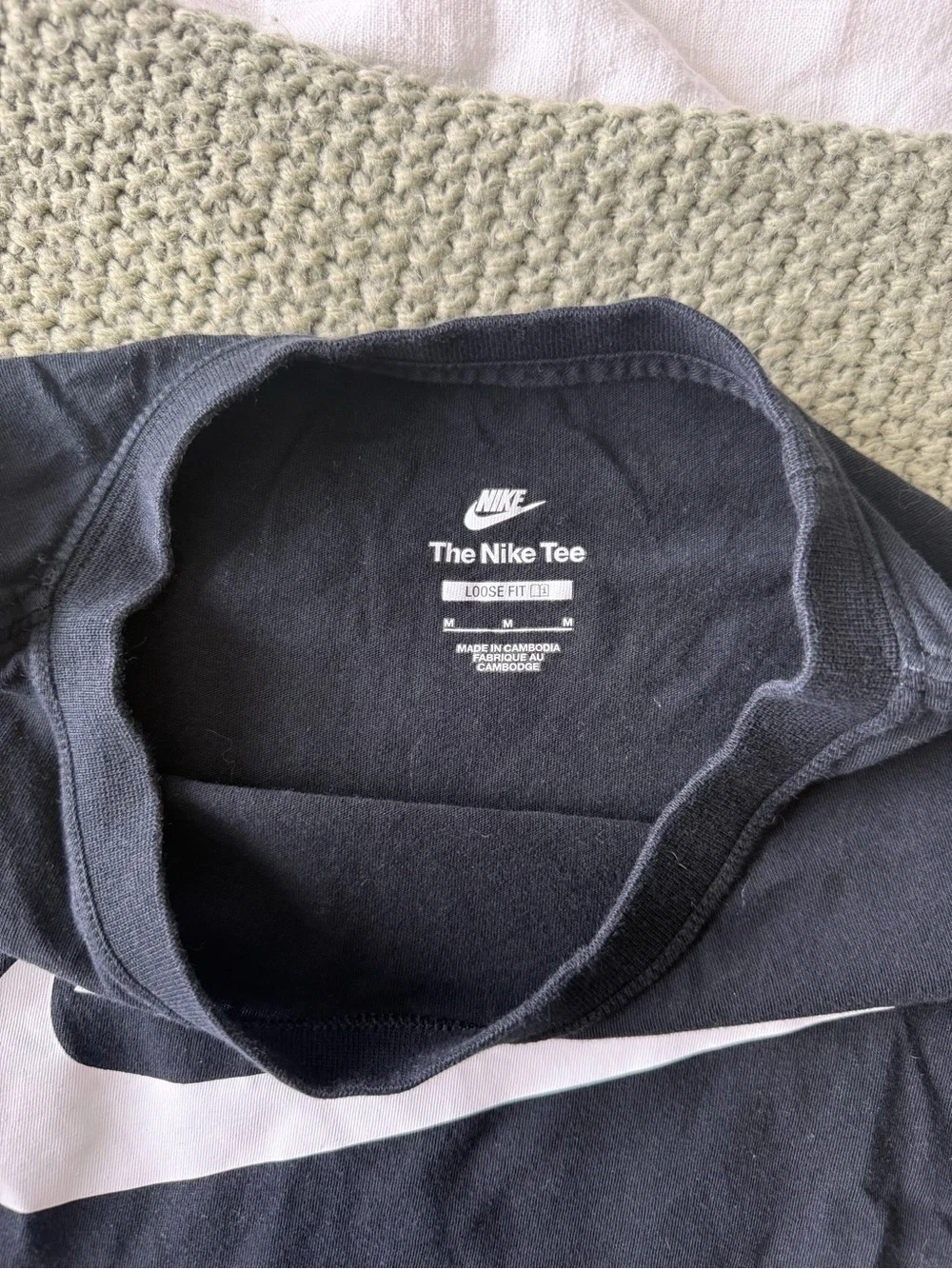 Nike Black Cropped Tee - Picture 2 of 2